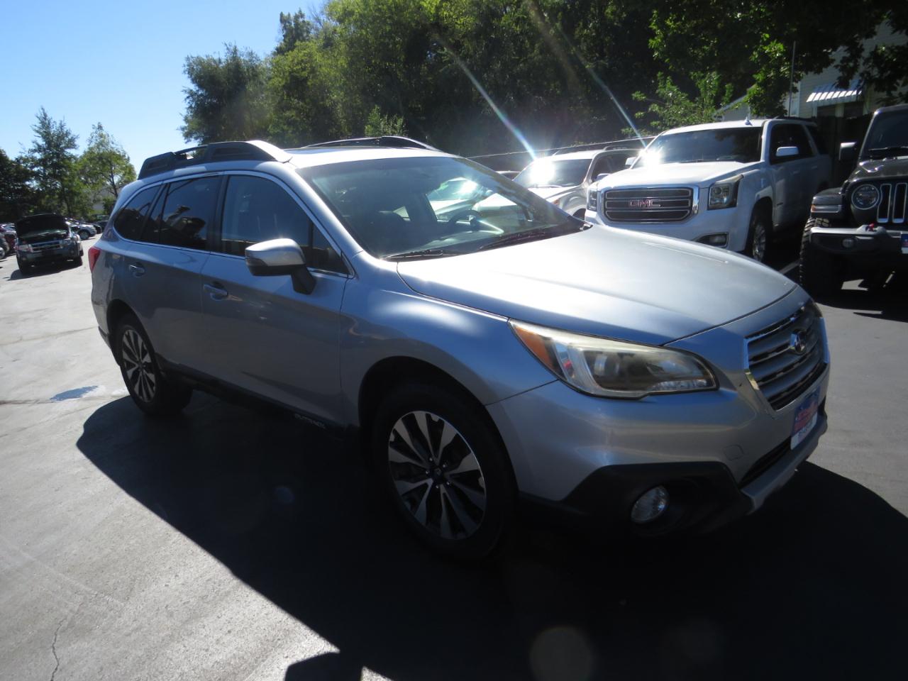 Subaru Outback 4dr Wgn 2.5i Limited 2015