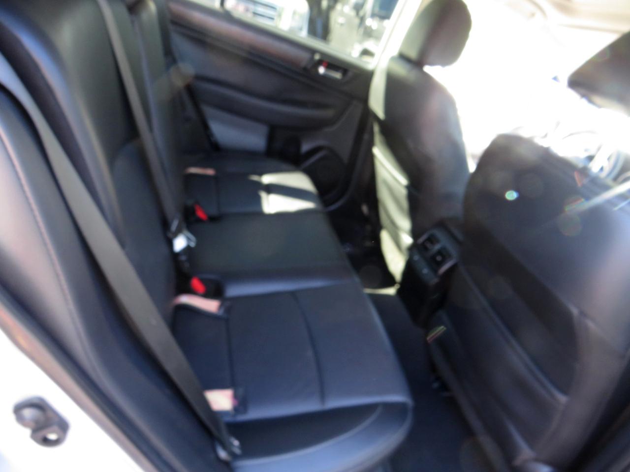 Subaru Outback 4dr Wgn 2.5i Limited 2015