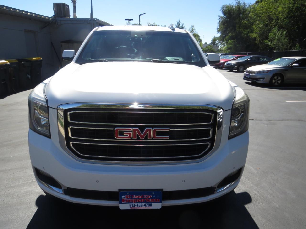 GMC Yukon 4WD 4dr SLT 2017