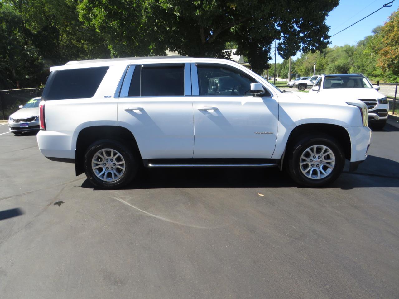 GMC Yukon 4WD 4dr SLT 2017