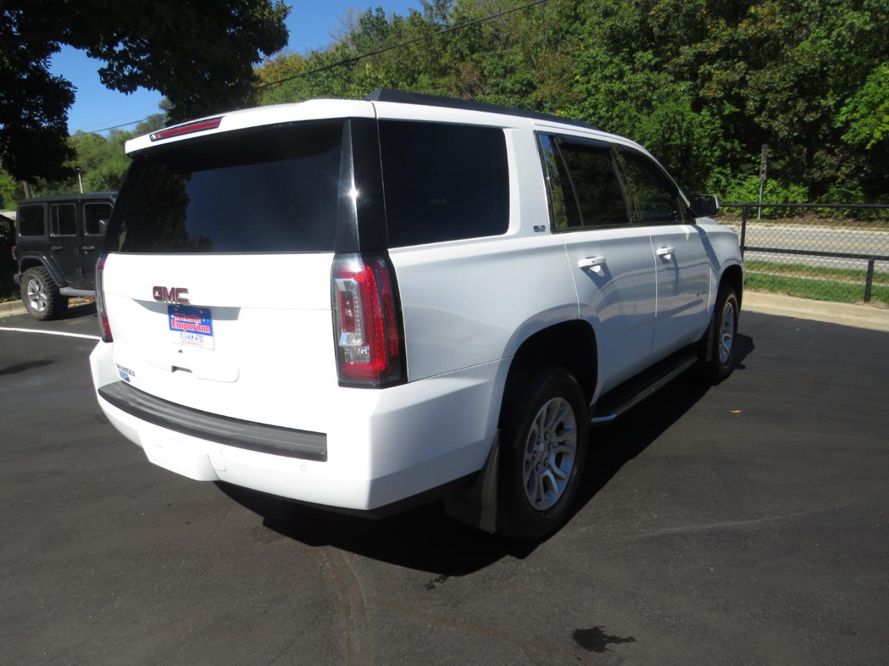 GMC Yukon 4WD 4dr SLT 2017