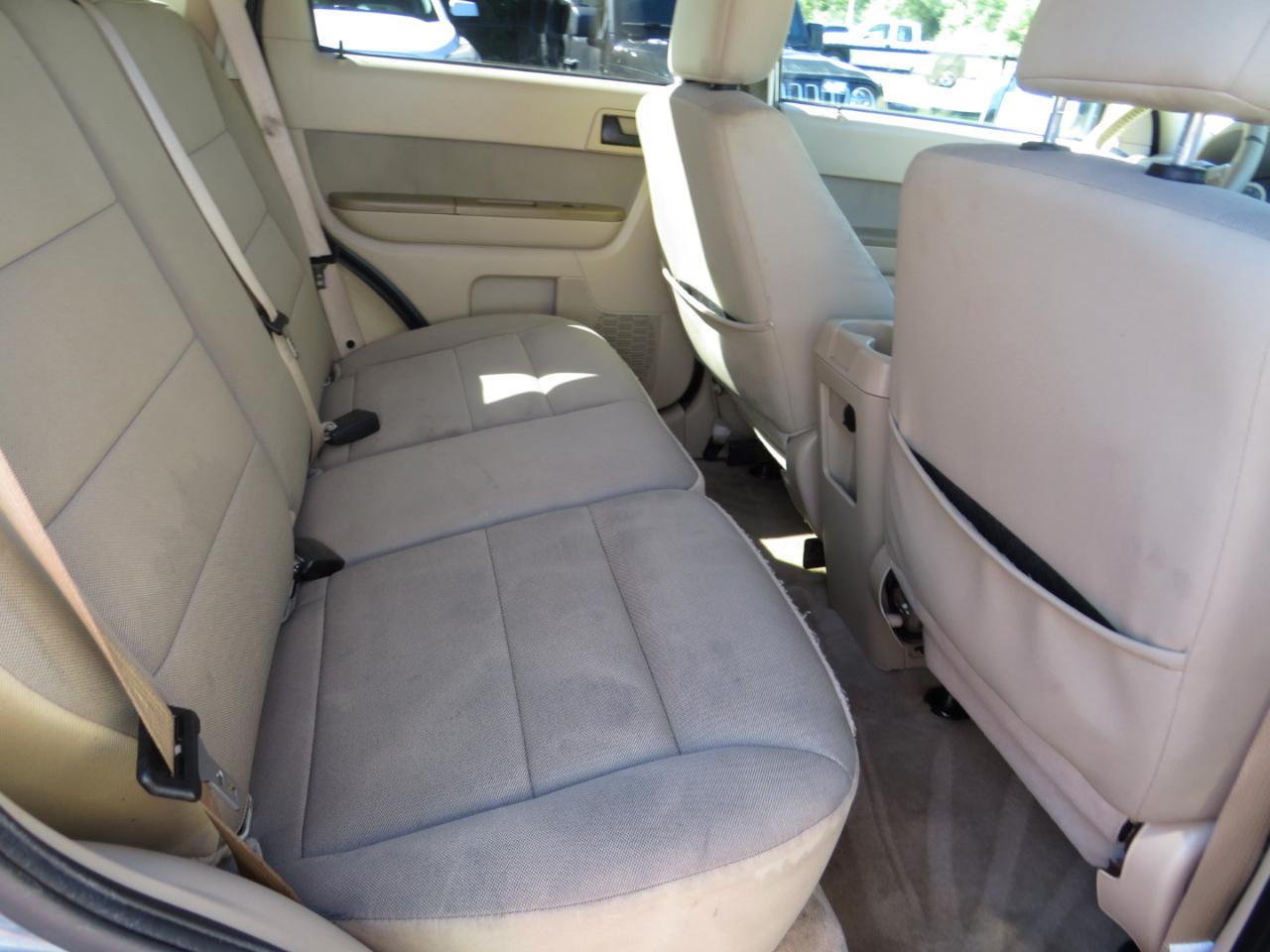 Ford Escape 4WD 4dr XLT 2012