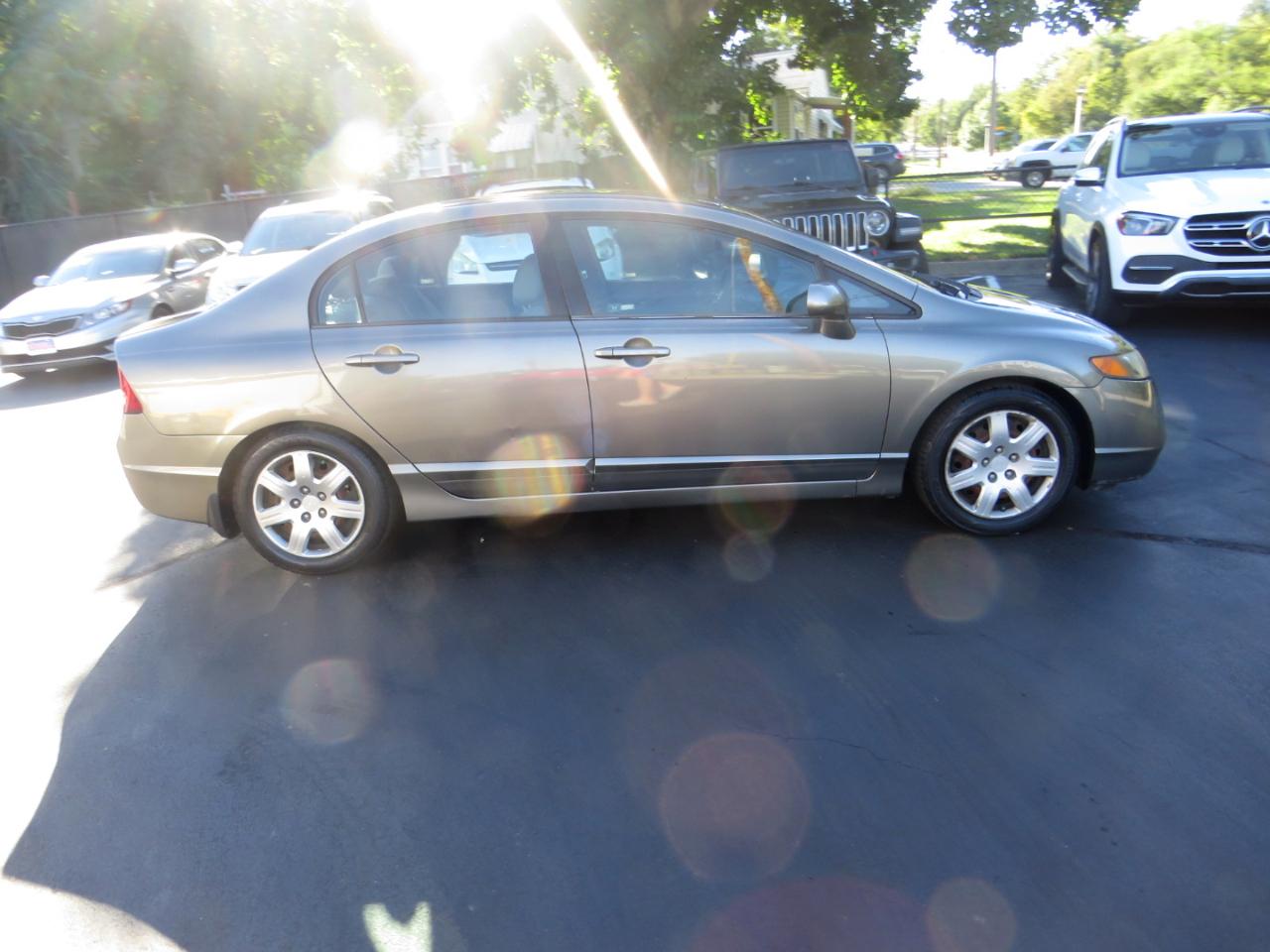 Honda Civic Sdn 4dr AT LX 2007