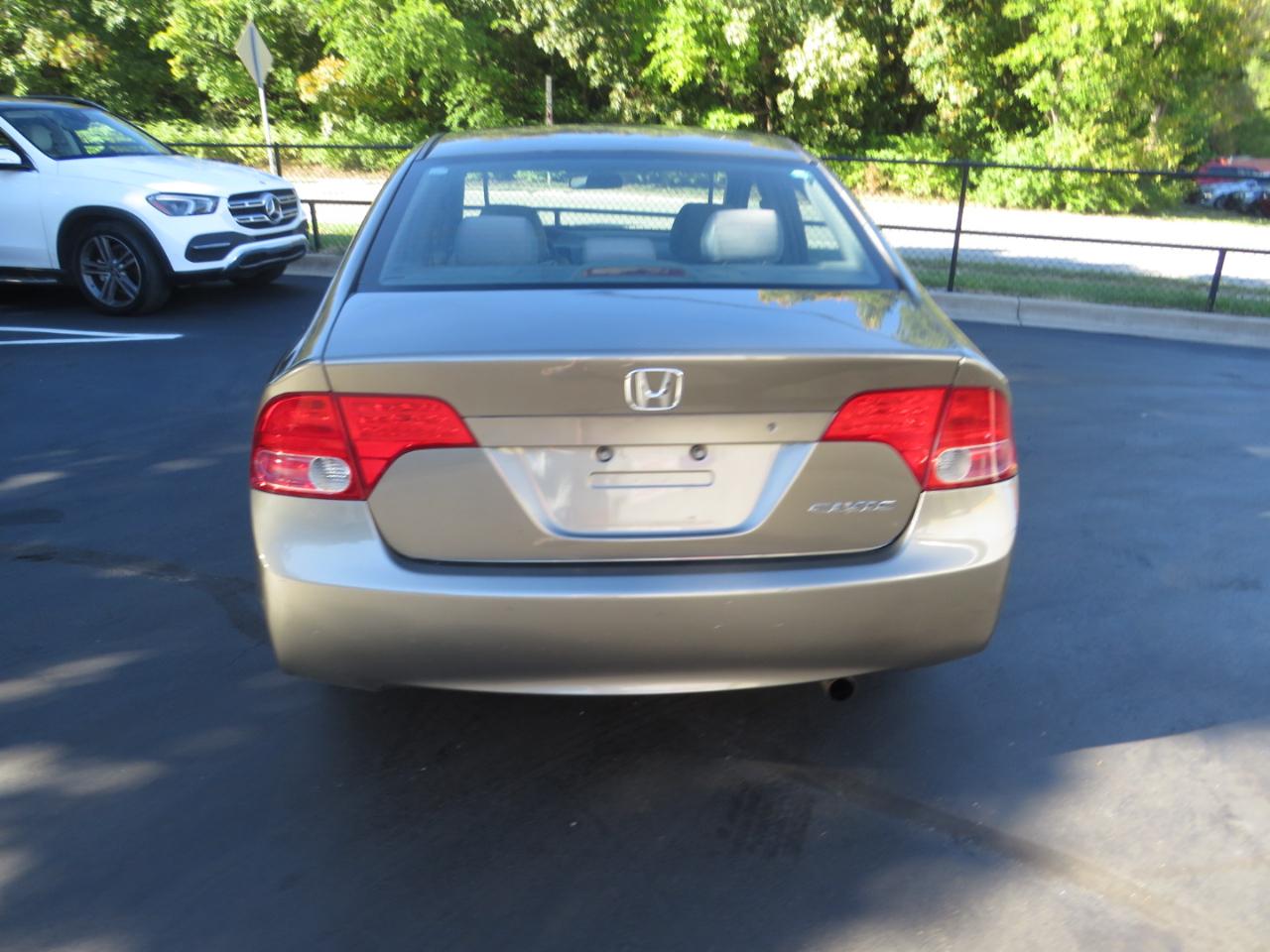 Honda Civic Sdn 4dr AT LX 2007