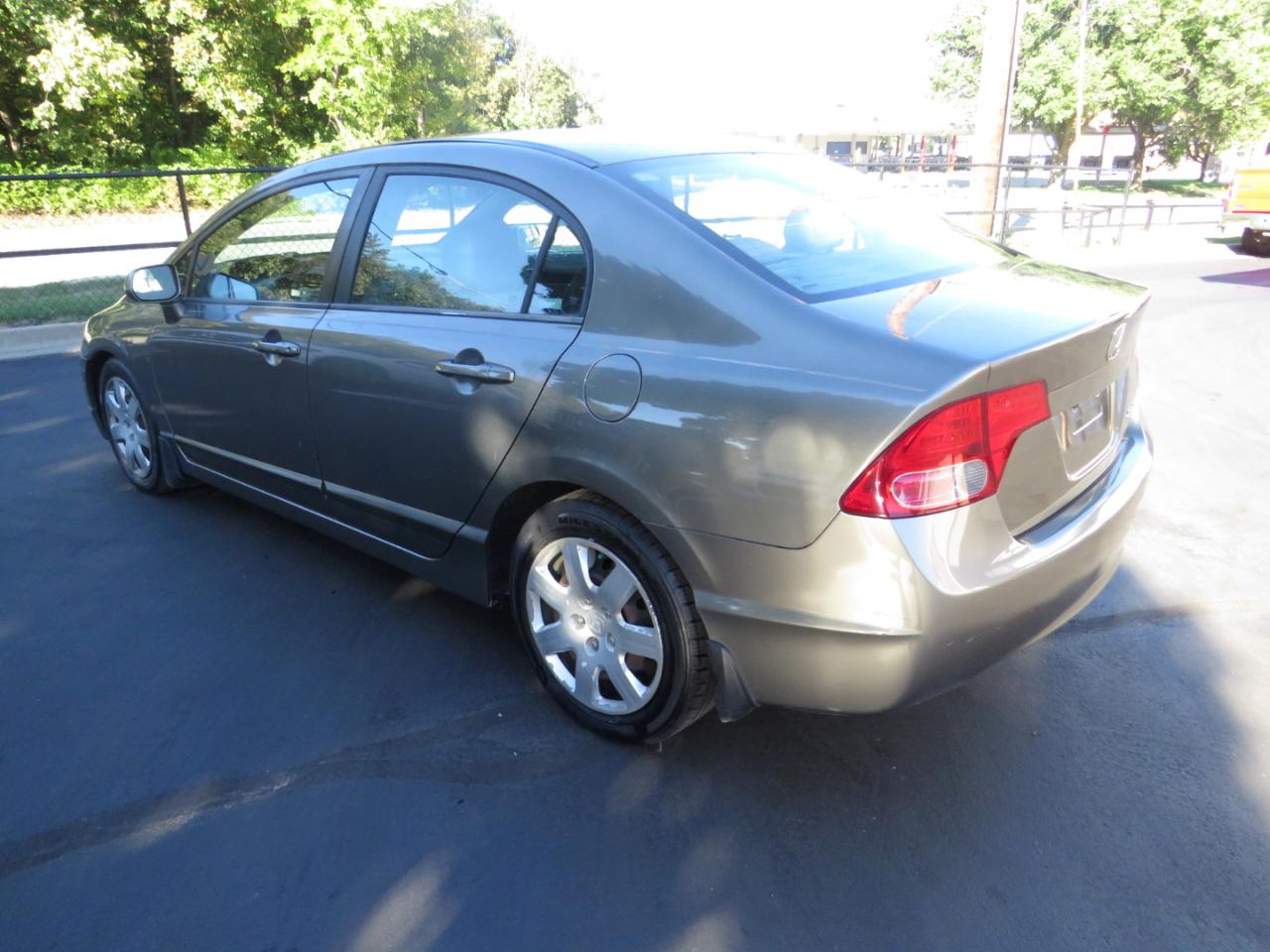 Honda Civic Sdn 4dr AT LX 2007