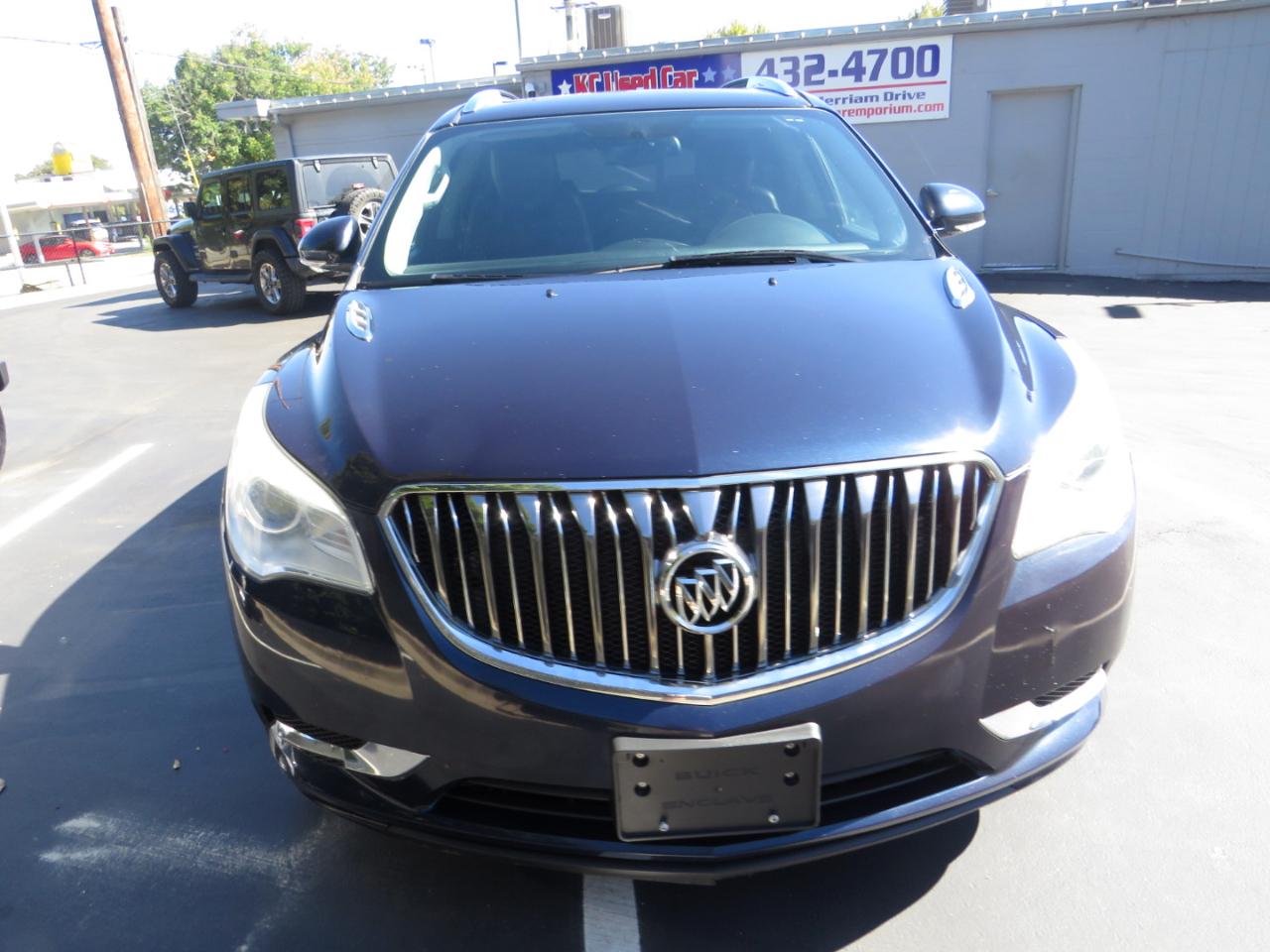 Buick Enclave FWD 4dr Leather 2017