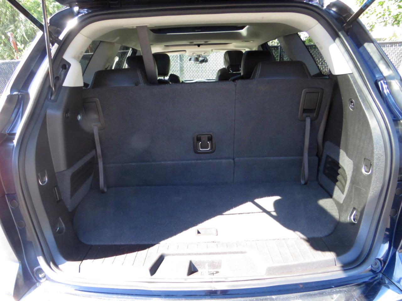Buick Enclave FWD 4dr Leather 2017