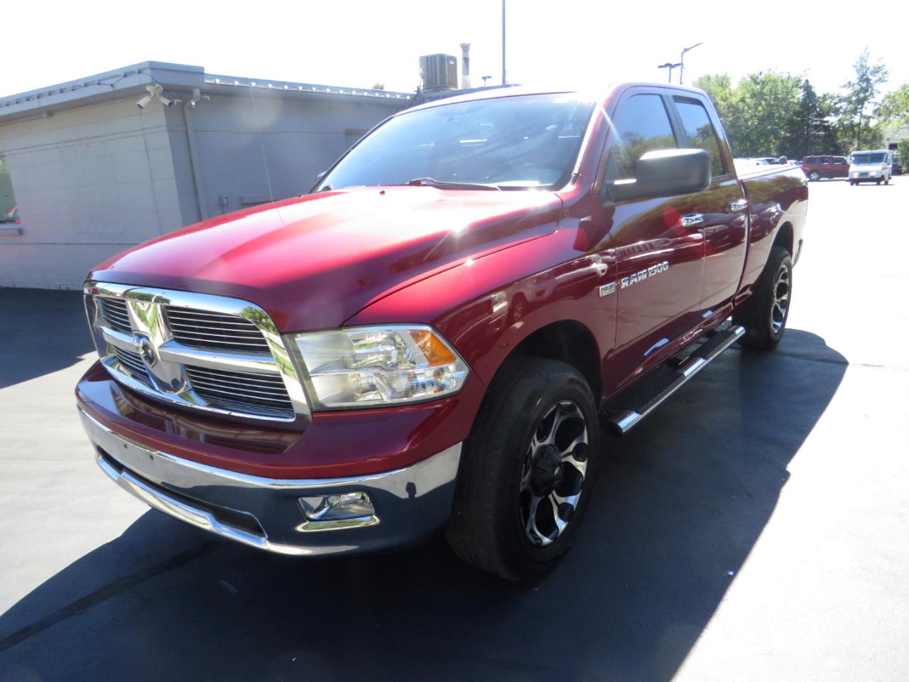 RAM 1500 4WD Quad Cab 140.5" Big Horn 2012