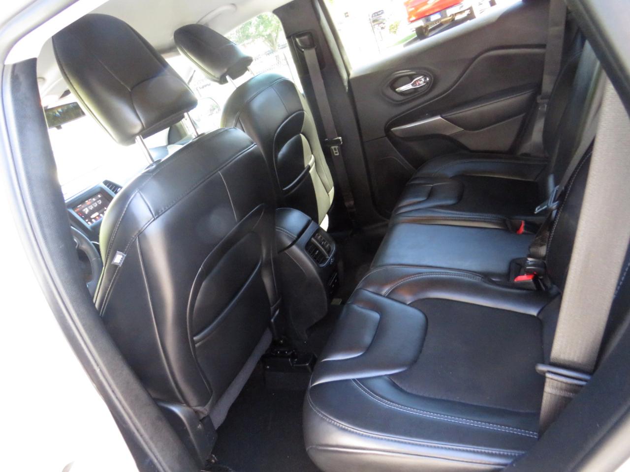 Jeep Cherokee Latitude Plus 4x4 2020