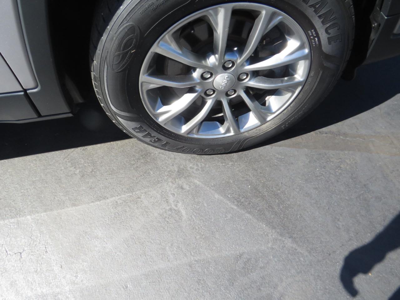 Jeep Cherokee Latitude Plus 4x4 2020