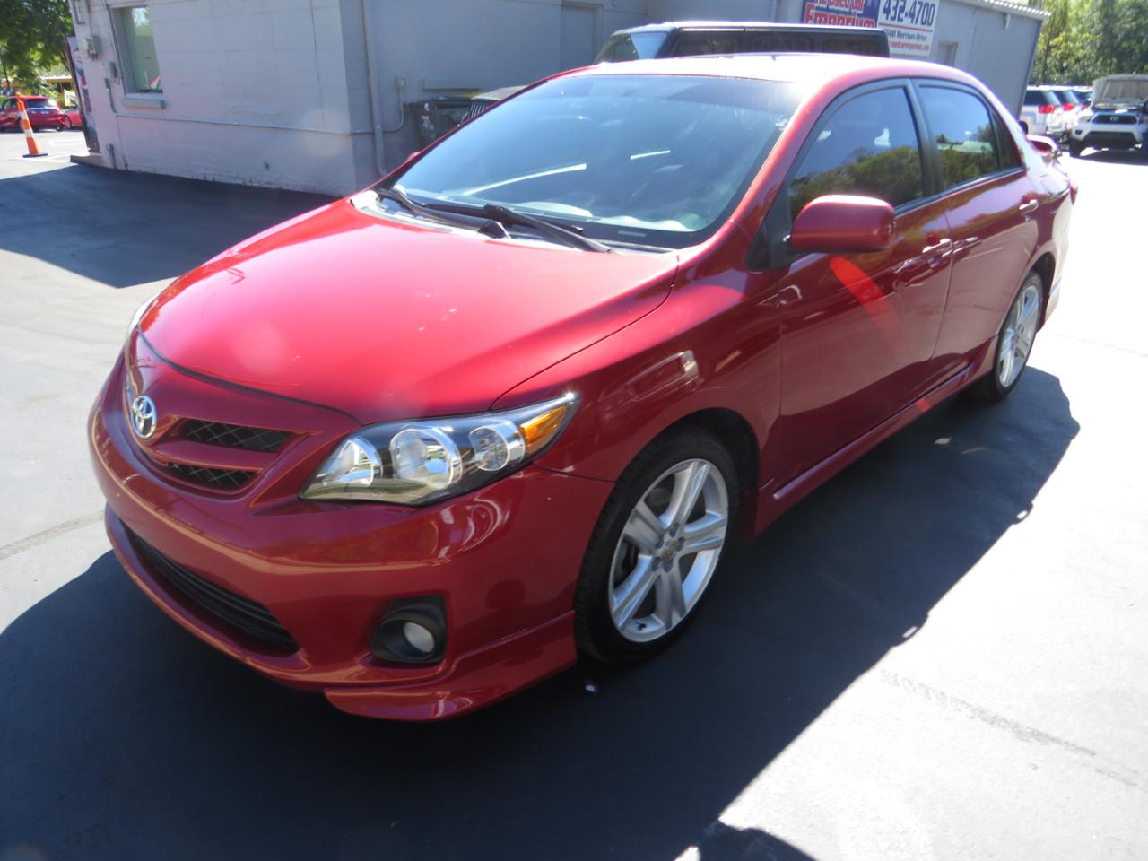 Toyota Corolla 4dr Sdn Auto LE Special Edition (Natl) 2013