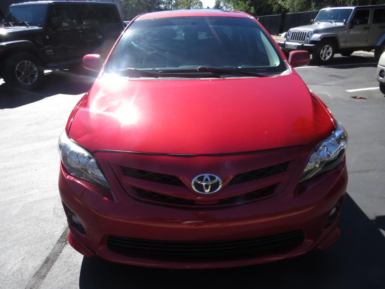 Toyota Corolla 4dr Sdn Auto LE Special Edition (Natl) 2013