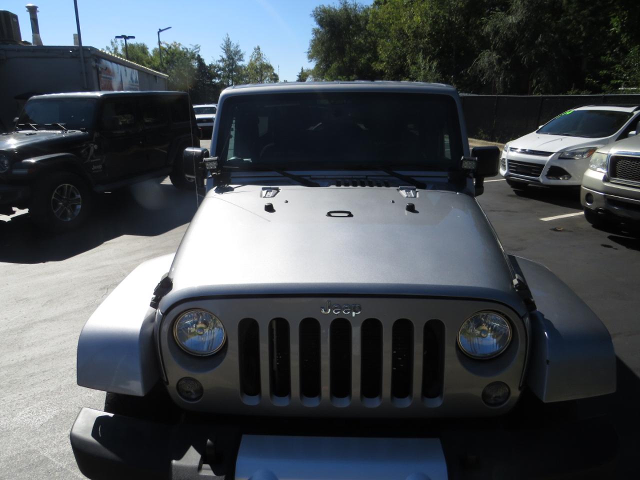 Jeep Wrangler Unlimited 4WD 4dr Sahara 2015