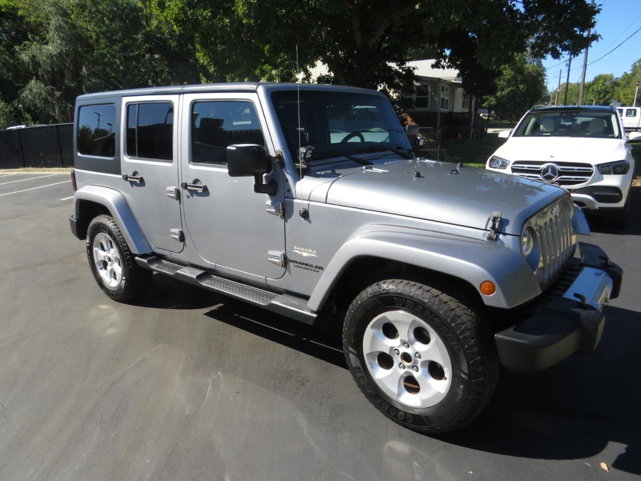 Jeep Wrangler Unlimited 4WD 4dr Sahara 2015