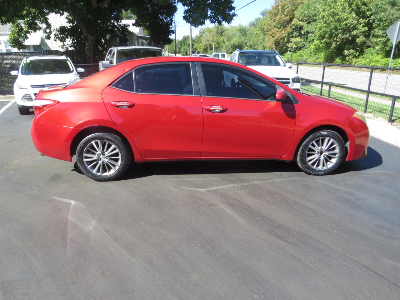 Toyota Corolla 4dr Sdn CVT LE Premium (Natl) 2015