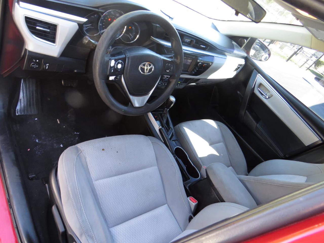 Toyota Corolla 4dr Sdn CVT LE Premium (Natl) 2015