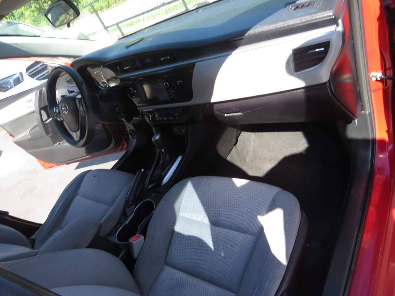 Toyota Corolla 4dr Sdn CVT LE Premium (Natl) 2015