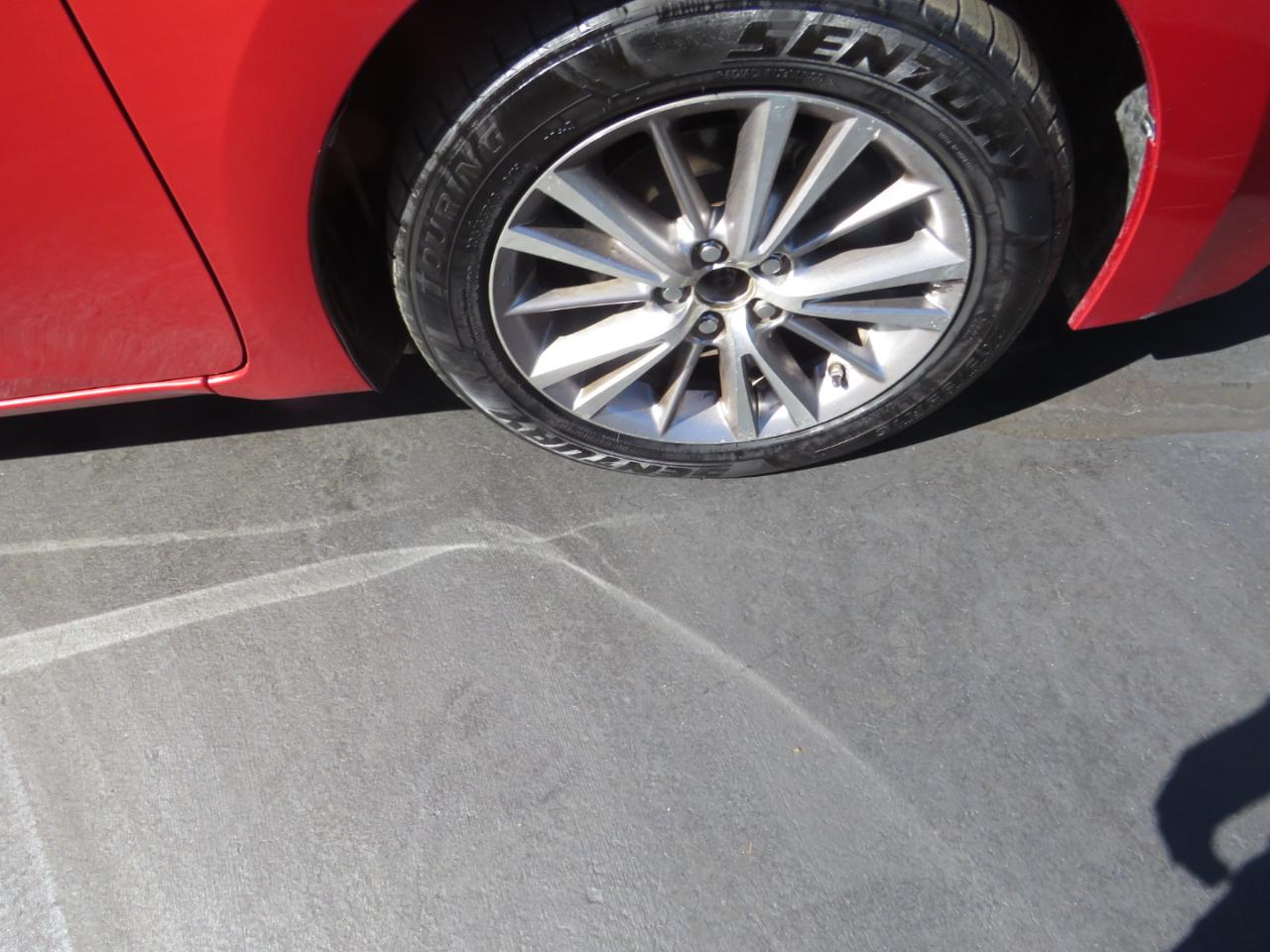 Toyota Corolla 4dr Sdn CVT LE Premium (Natl) 2015