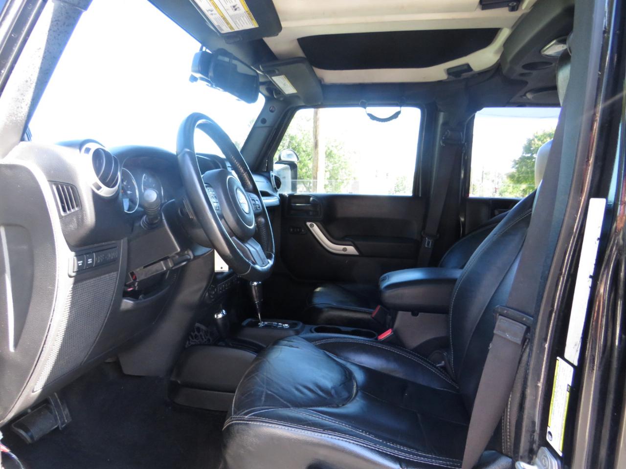 Jeep Wrangler Unlimited 4WD 4dr Rubicon 2014