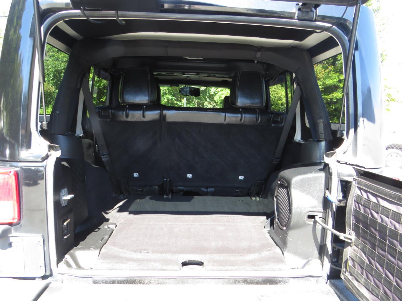 Jeep Wrangler Unlimited 4WD 4dr Rubicon 2014
