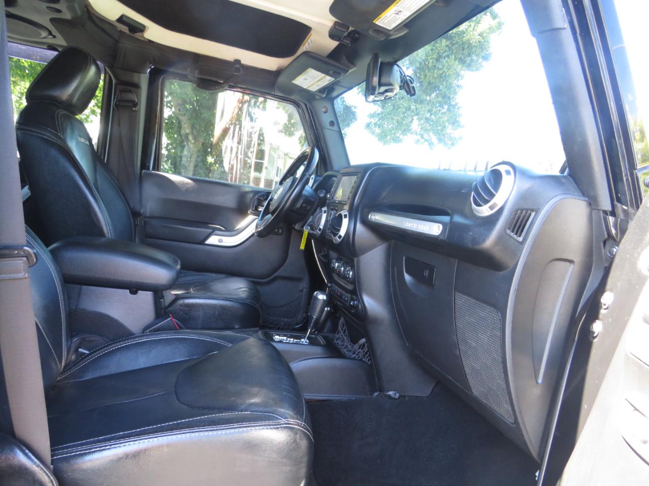 Jeep Wrangler Unlimited 4WD 4dr Rubicon 2014