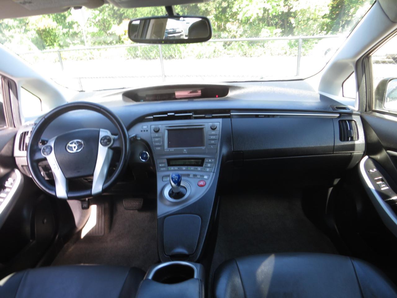 Toyota Prius 5dr HB Three (Natl) 2012