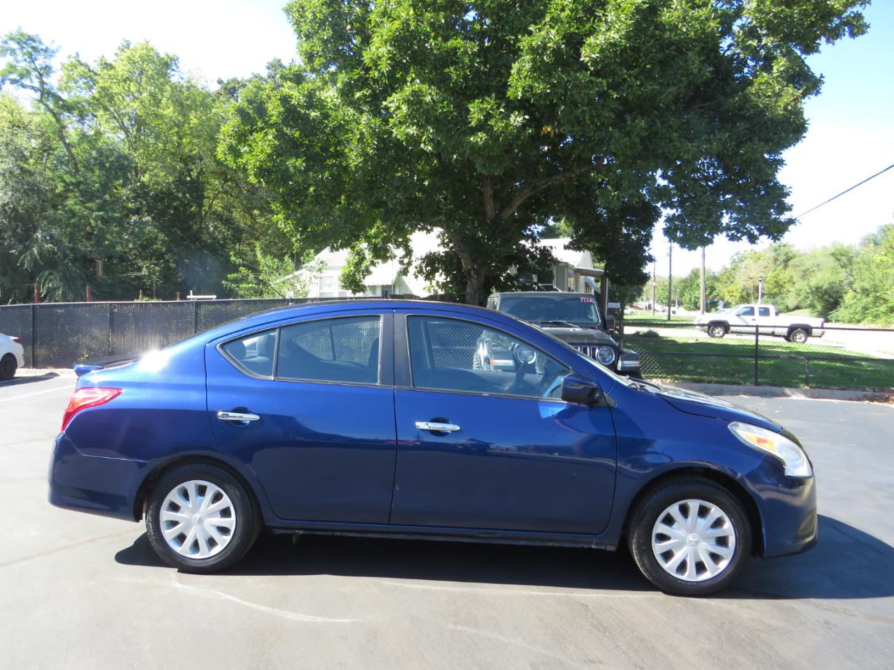 Nissan Versa Sedan 2018.5 SV CVT 2018
