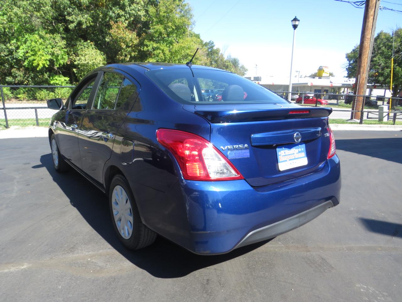 Nissan Versa Sedan 2018.5 SV CVT 2018