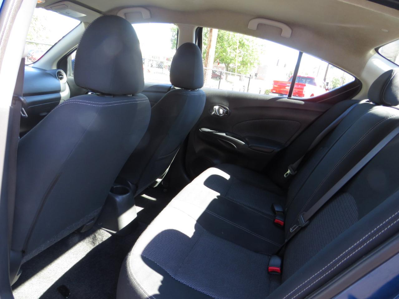 Nissan Versa Sedan 2018.5 SV CVT 2018