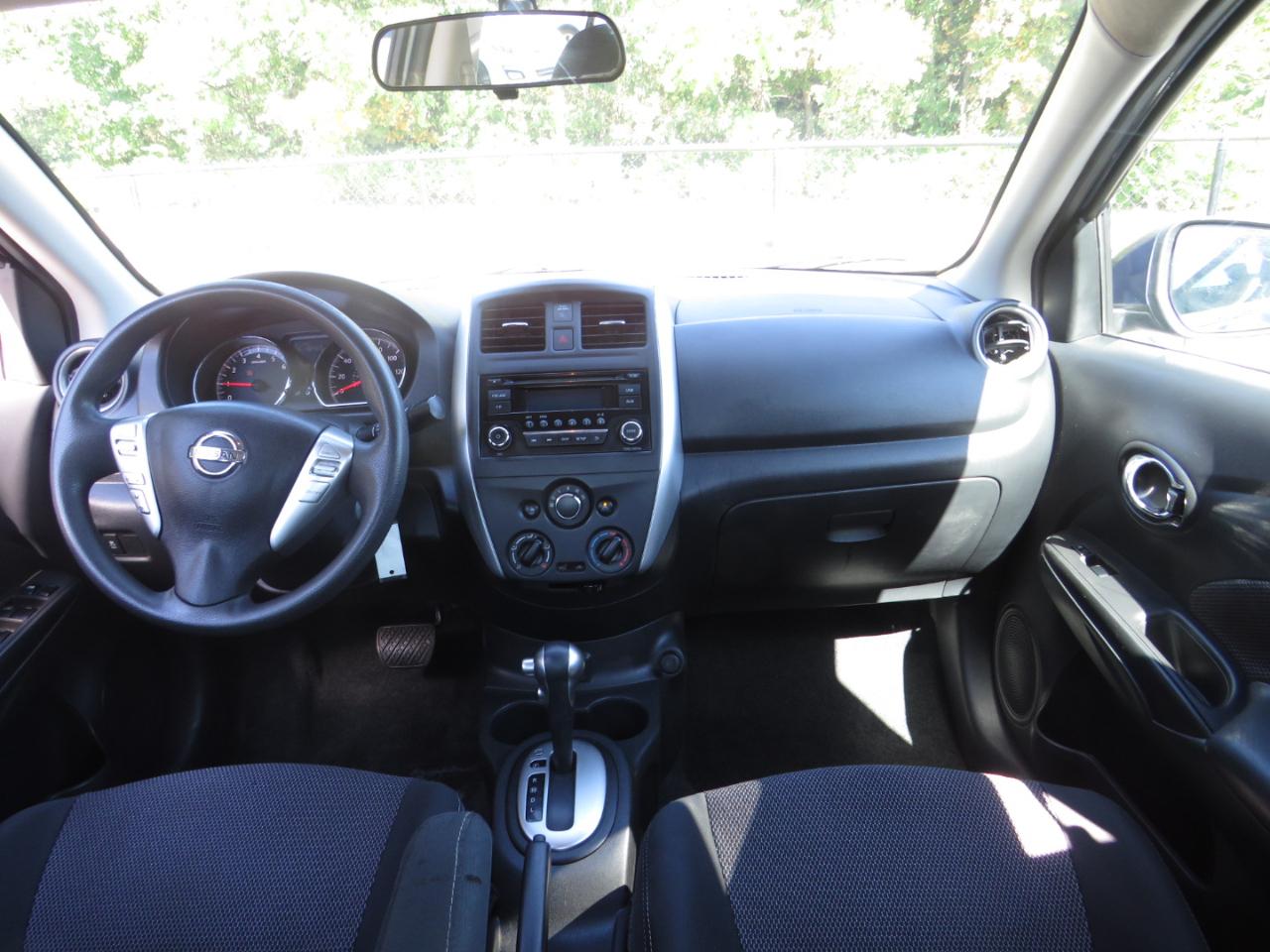 Nissan Versa Sedan 2018.5 SV CVT 2018