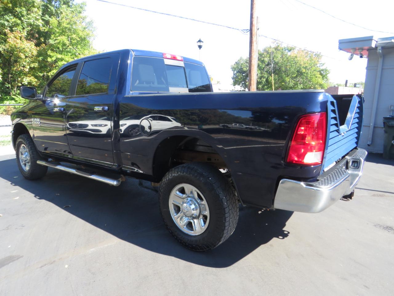 RAM 2500 4WD Crew Cab 149" SLT 2016