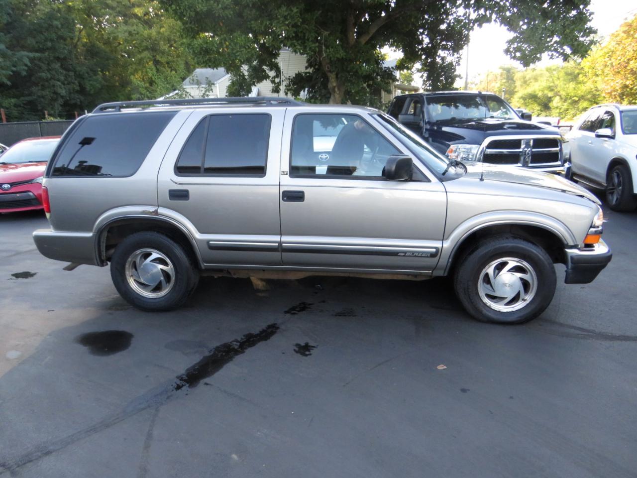 Chevrolet Blazer 4dr 4WD LT 2001