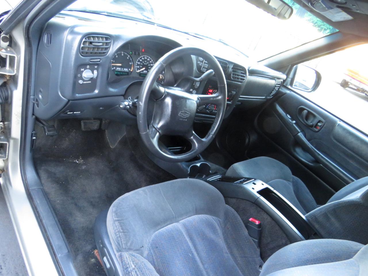 Chevrolet Blazer 4dr 4WD LT 2001