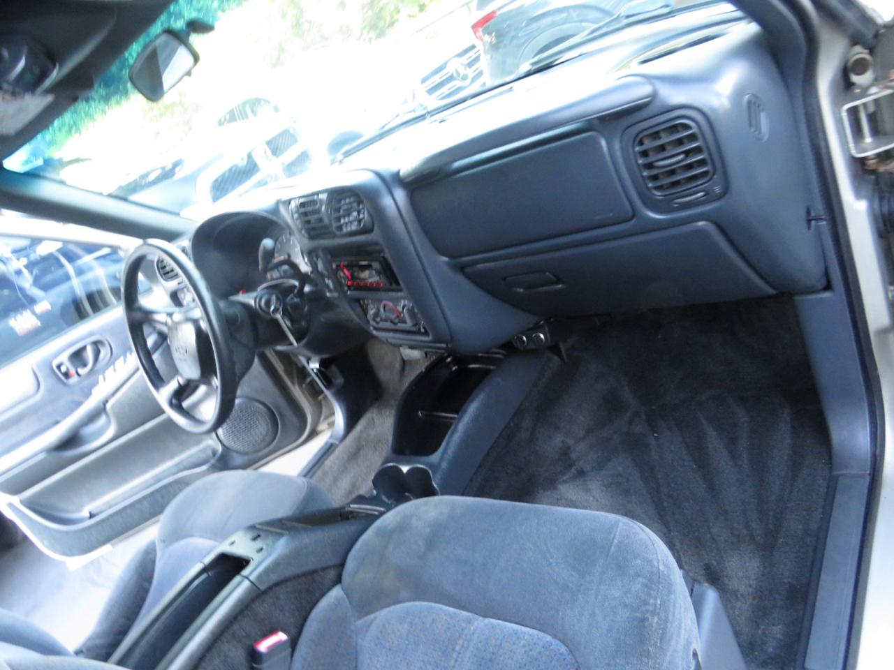 Chevrolet Blazer 4dr 4WD LT 2001