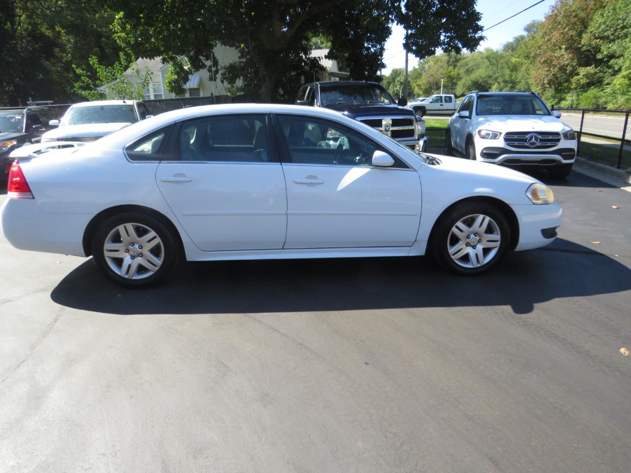 Chevrolet Impala 4dr Sdn LT Fleet 2011