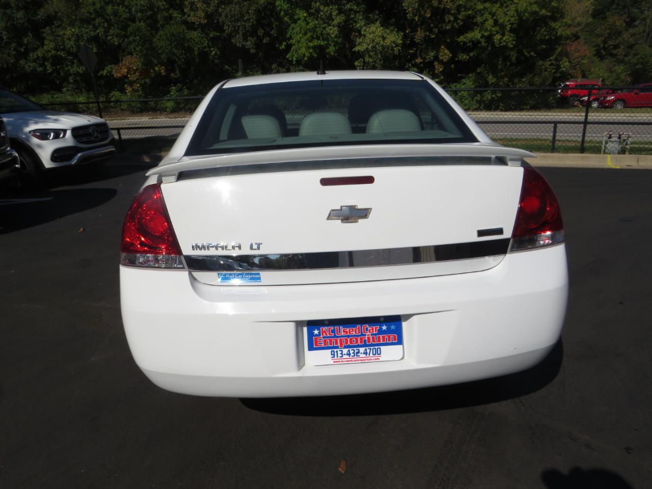 Chevrolet Impala 4dr Sdn LT Fleet 2011