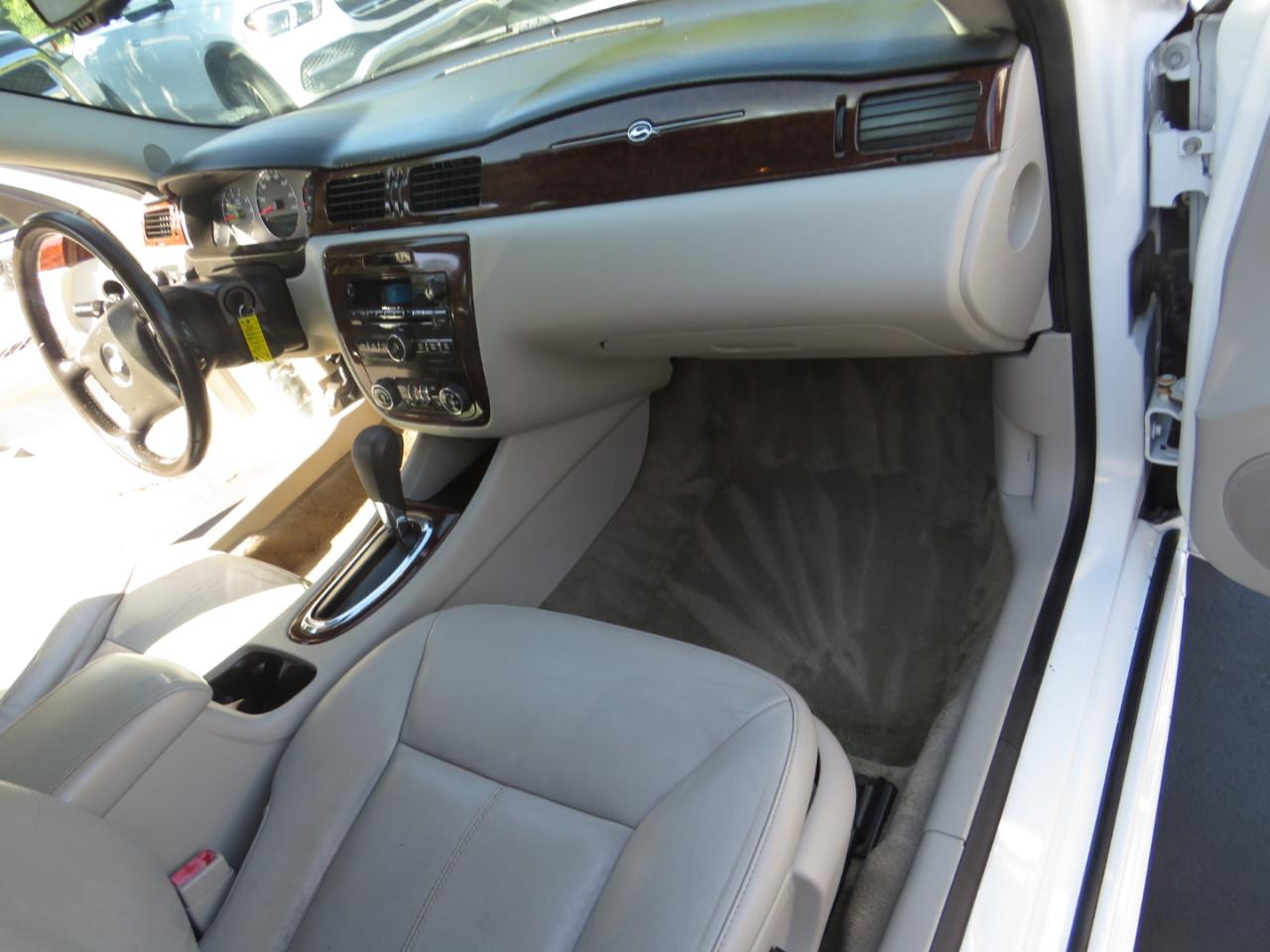 Chevrolet Impala 4dr Sdn LT Fleet 2011