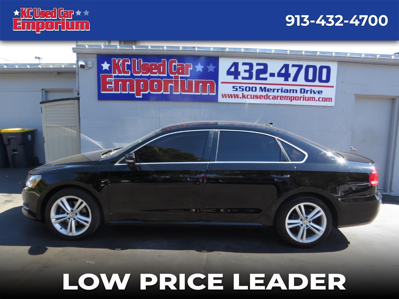 Volkswagen Passat 4dr Sdn 1.8T Auto SE w/Sunroof & Nav 2014