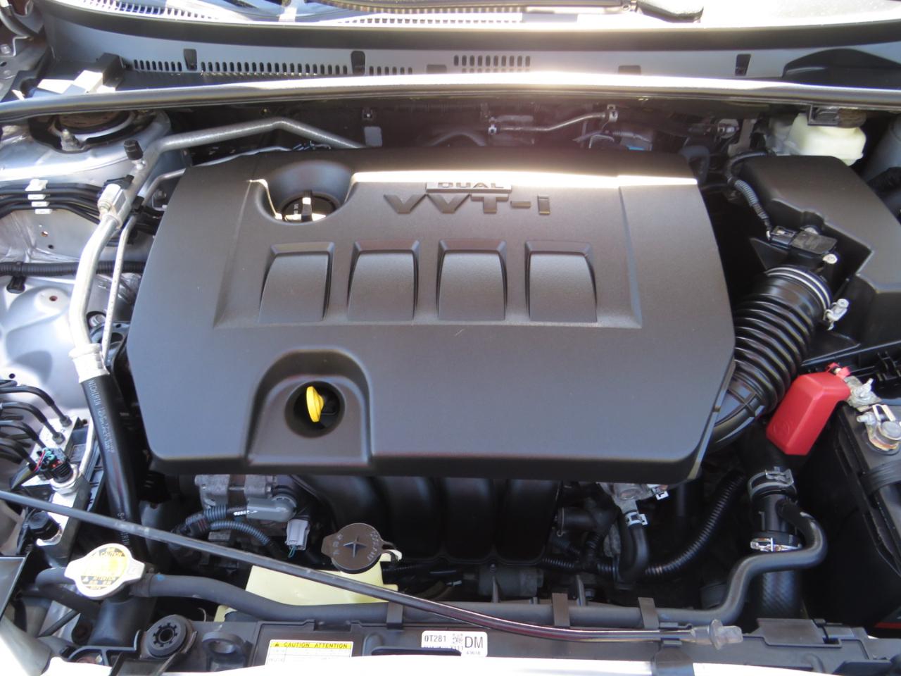 Toyota Corolla 4dr Sdn CVT LE Premium (Natl) 2015