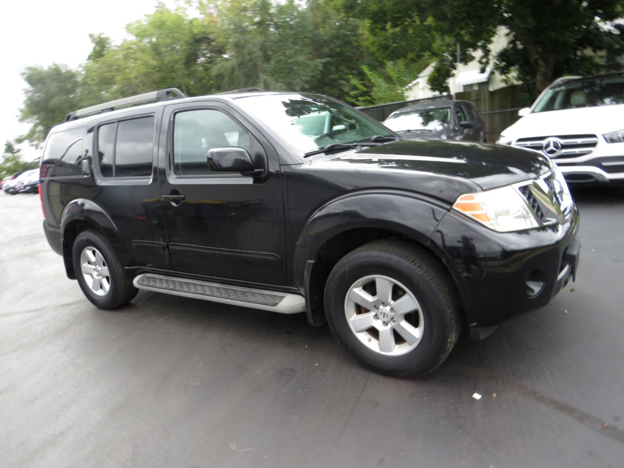 Nissan Pathfinder 4WD 4dr V6 SE 2010