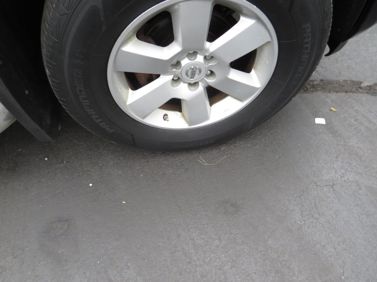 Nissan Pathfinder 4WD 4dr V6 SE 2010