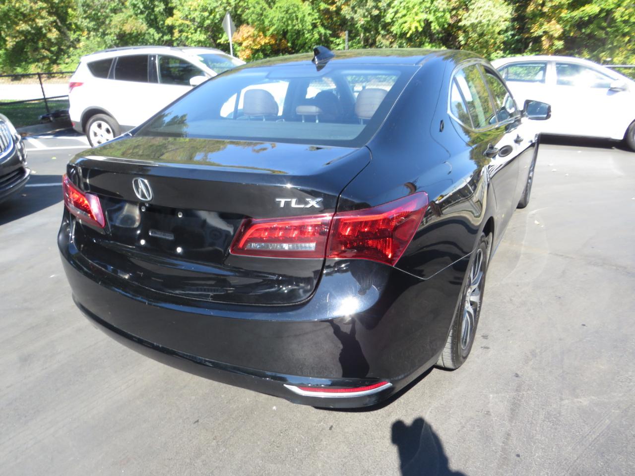 Acura TLX 4dr Sdn FWD 2015