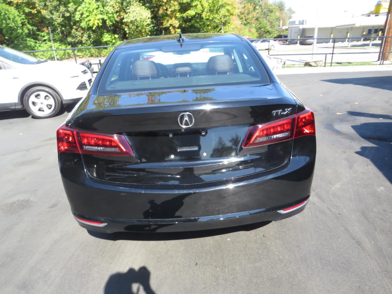 Acura TLX 4dr Sdn FWD 2015