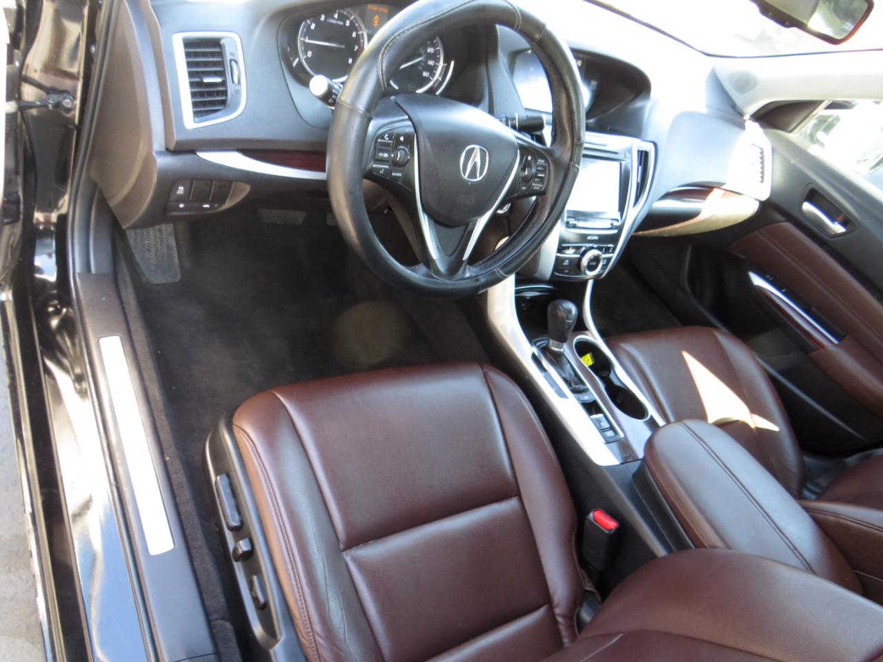 Acura TLX 4dr Sdn FWD 2015