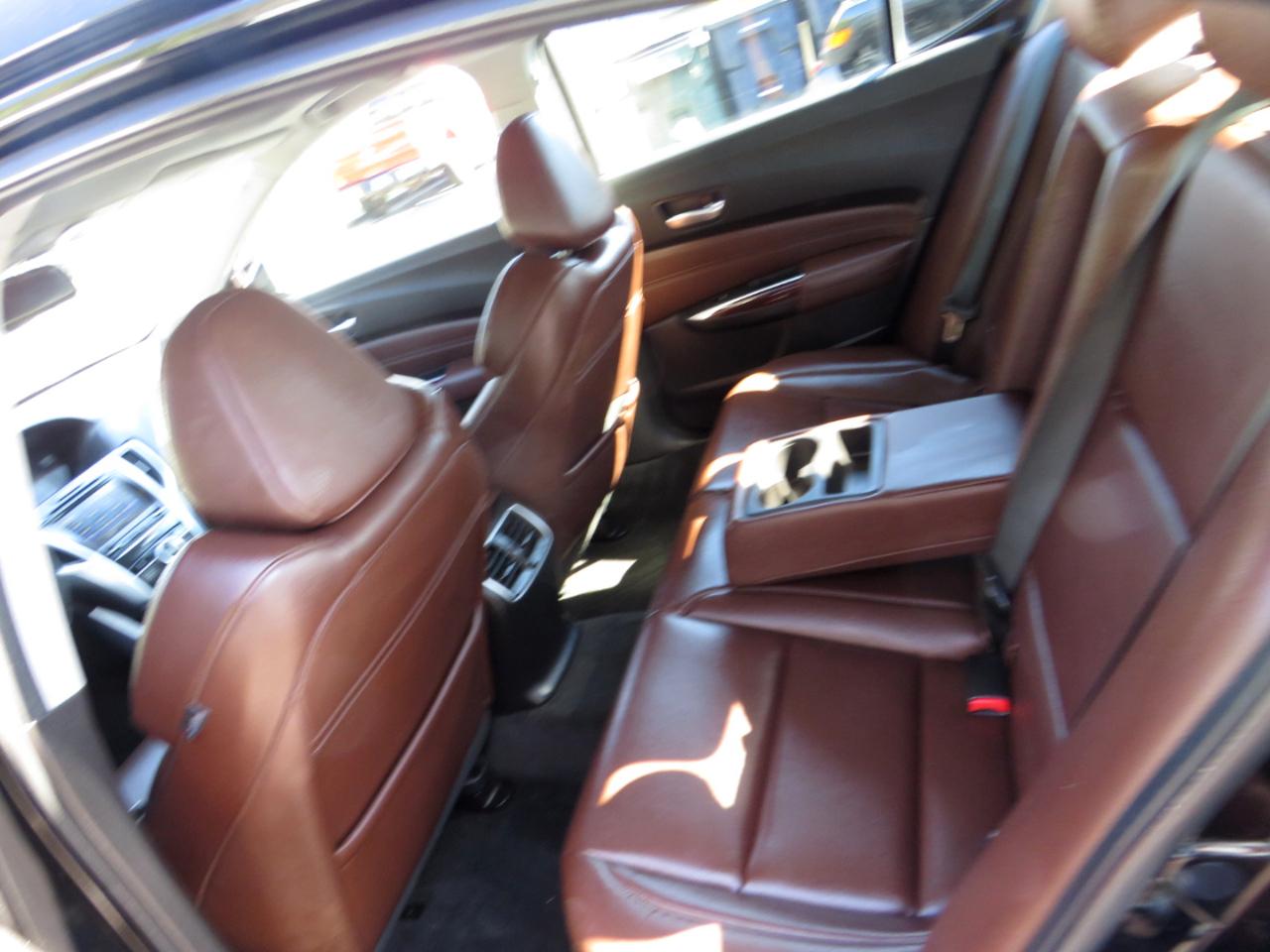 Acura TLX 4dr Sdn FWD 2015