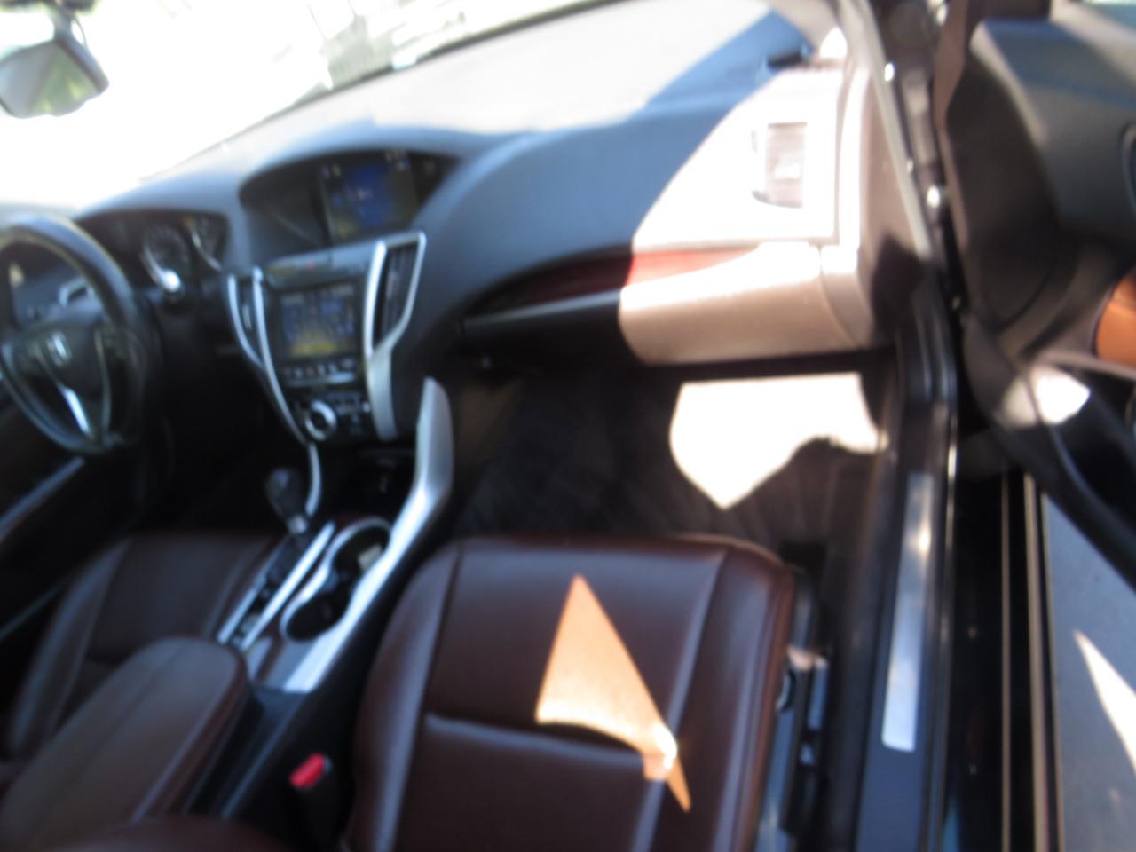 Acura TLX 4dr Sdn FWD 2015