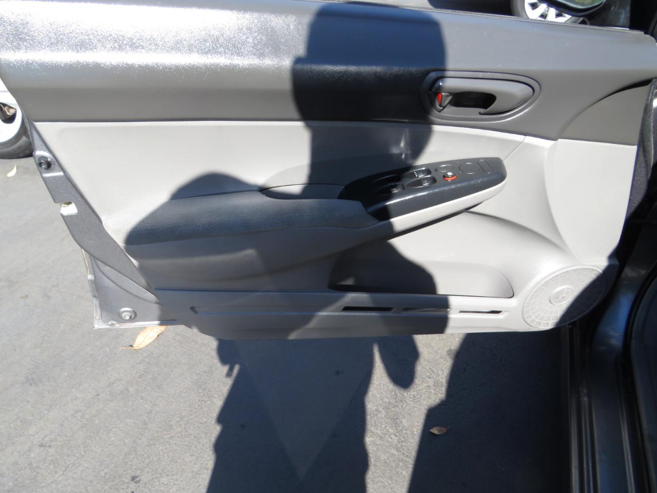 Honda Civic Sdn 4dr Man DX-VP 2011