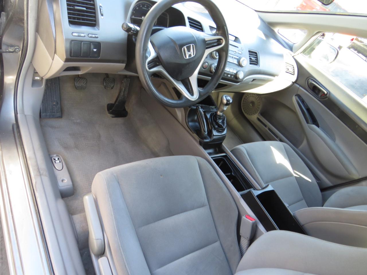 Honda Civic Sdn 4dr Man DX-VP 2011
