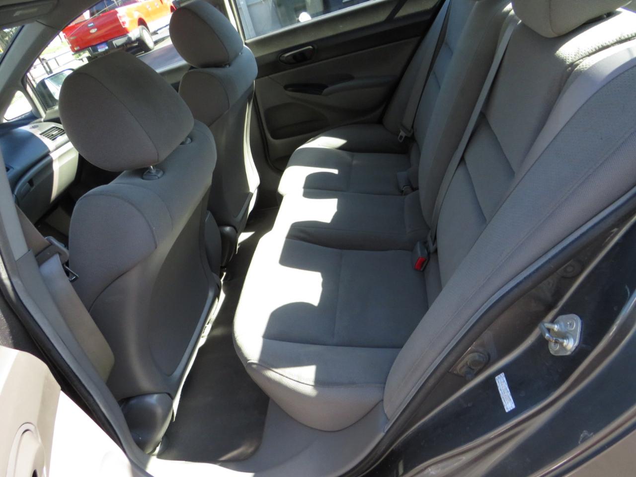Honda Civic Sdn 4dr Man DX-VP 2011