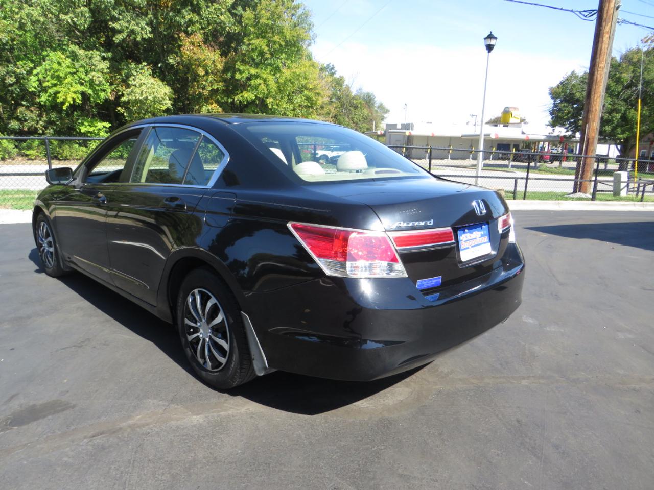 Honda Accord Sdn 4dr I4 Auto LX 2011